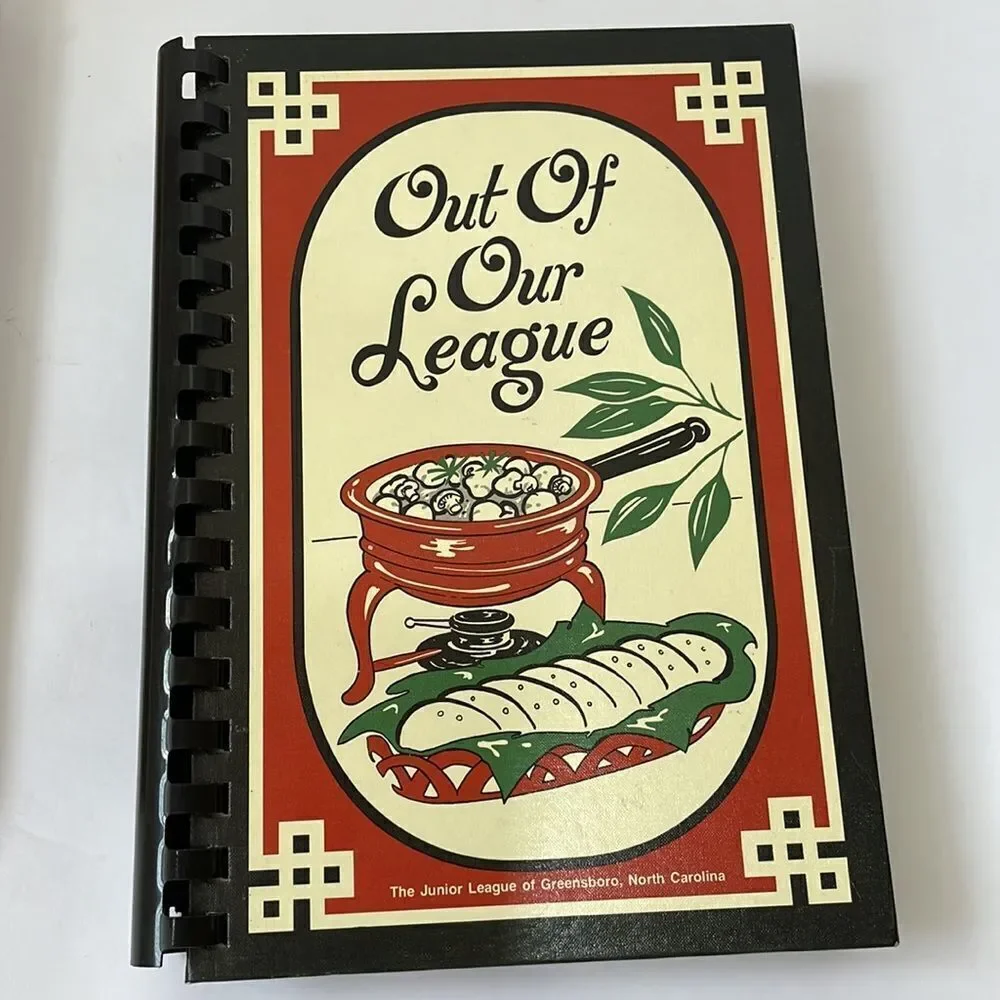 LOT OF TWO VINTAGE JUNIOR LEAGUE‎ SOUTHERN COOKBOOKS